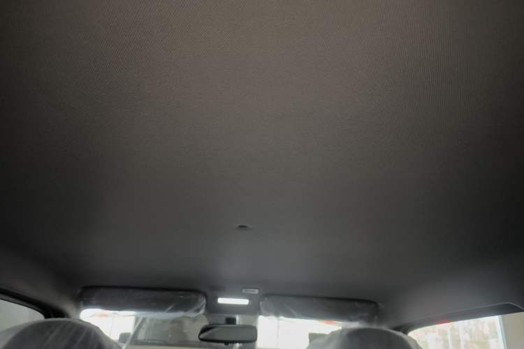 Used Geely Galaxy Panda 2024 Panda Mini 200km Endurance Bear Headliner