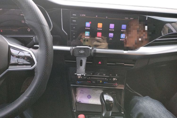 Used Volkswagen Passat 2022 330TSI Luxury Edition Audio And AC Panel