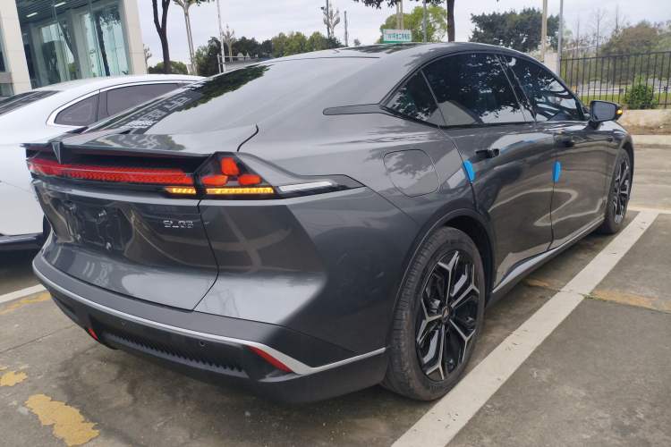 Used Deepal SL03 2023 200Max Range-Extended Version
