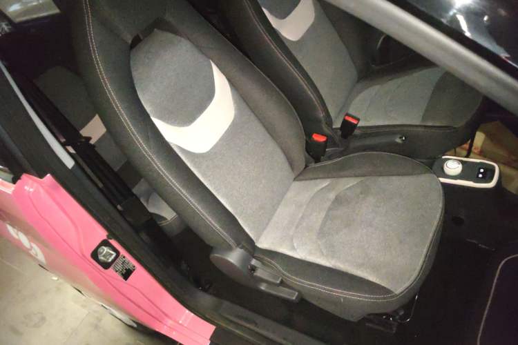 Used Chery QQ Ice Cream 2022 170km Sundae Phosphate Lithium-Ion
