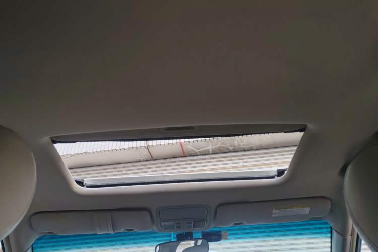 Used Honda Elysion 2012 2.4L VTi Luxury Edition