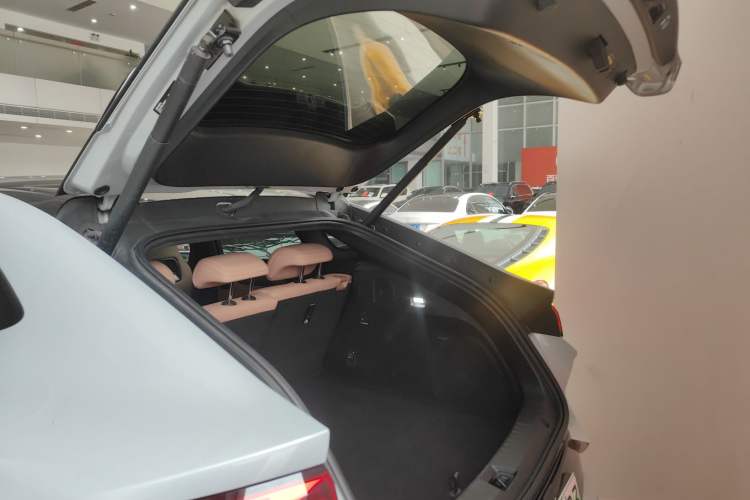 Used BYD Song L EV 2025 Intelligent Driving Version 662 km LiDAR Excellence Edition Trunk