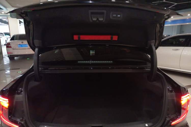 Used Volvo S90 2023 B5 Zhiyi Luxury Edition
