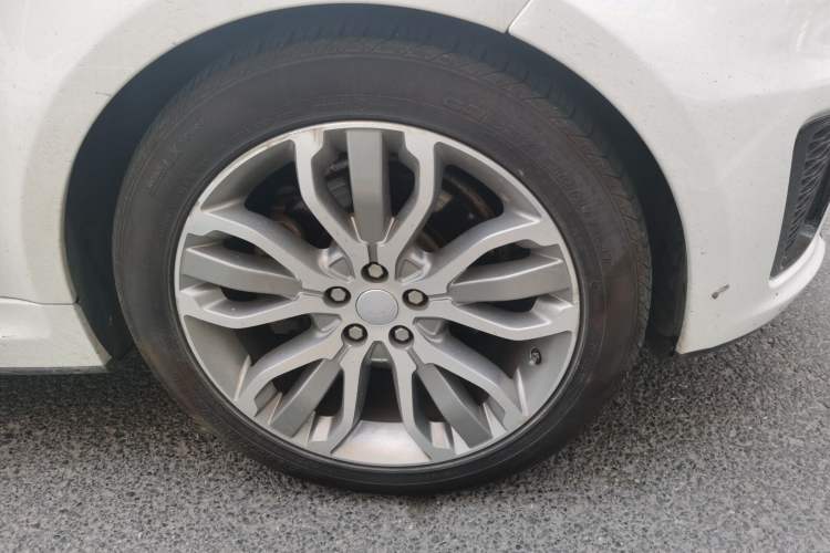 Used Land Rover Range Sport 2016 3.0 SC V6 HSE DYNAMIC Right Front Wheel Hub