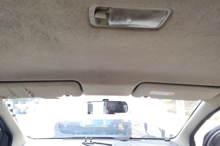 Used Nissan Livina 2010 JINRUI Edition 1.6L Automatic Standard Model Headliner