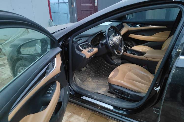 Used Buick LaCrosse 2018 28T Luxury Model