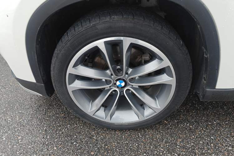 Used BMW X1 2015 sDrive18i Leading Edition