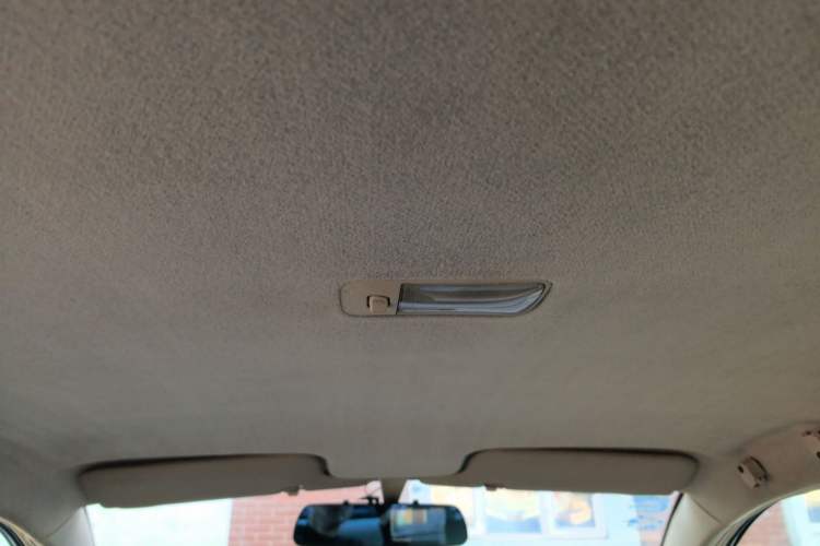 Used BYD F3 2012 Energy-Saving Model 1.5L Manual Comfort Version Headliner