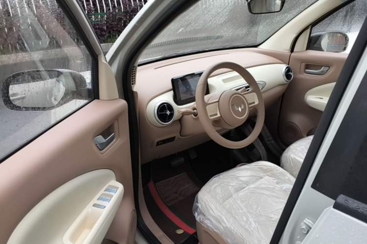 Used Wuling Hongguang MINIEV 2025 Four-Door Version Advanced Edition