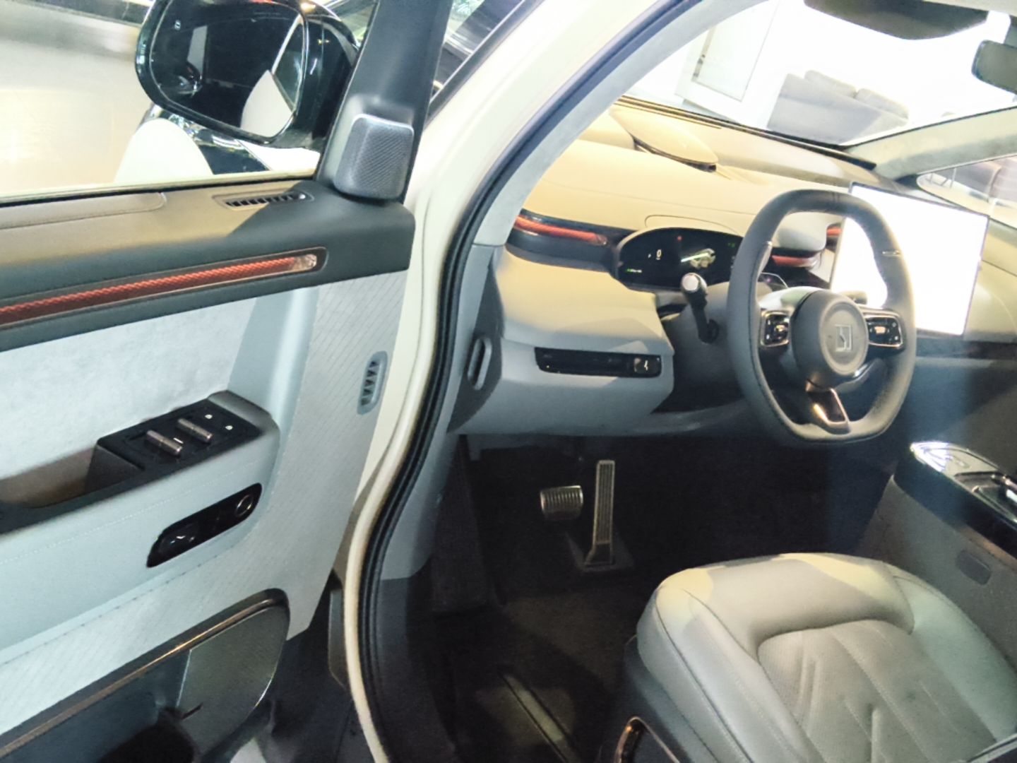Zeekr MIX 2025 Intelligent Driving Version — снимка 18