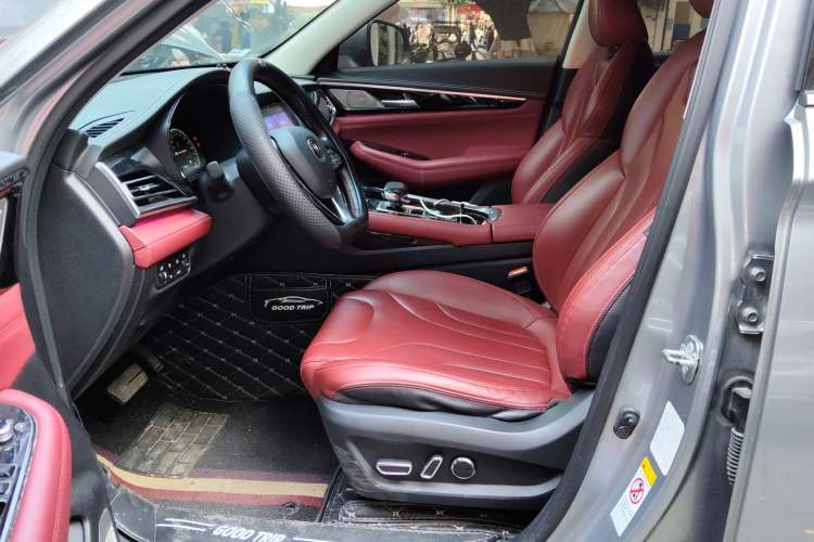 Used CHANGAN CS85 COUPE 2019 2.0T Automatic Smart Version China V Standard
