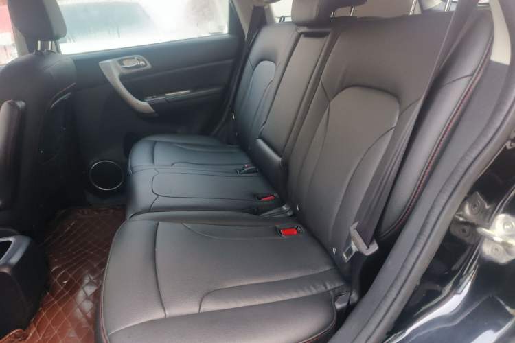 Used Haval H6 2015 Upgraded Model 1.5T Manual Two-Wheel Drive Elite Version