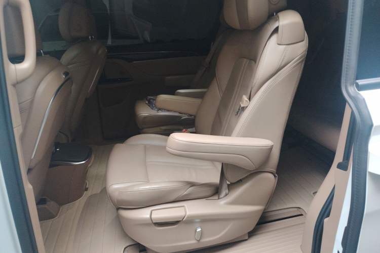 Used Buick GL8 2021 ES Landtrek 653T Comfort Edition