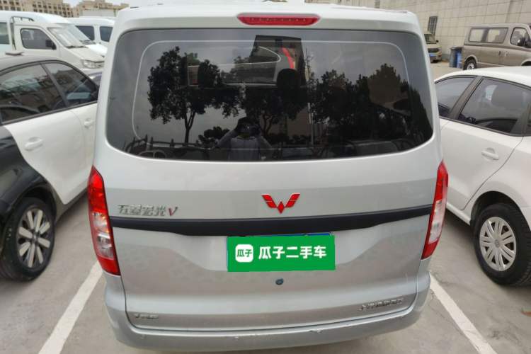 Used Wuling Hongguang V 2022 1.5L Jingqu Version Hydraulic Power Steering LAR