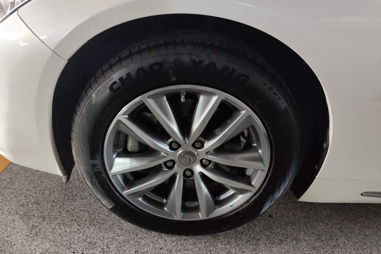 Used Infiniti Q50L 2018 2.0T Comfort Edition China VI Standard
