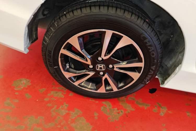 Used Honda Greiz 2016 1.5L CVT Classic Edition Right Rear Wheel Hub