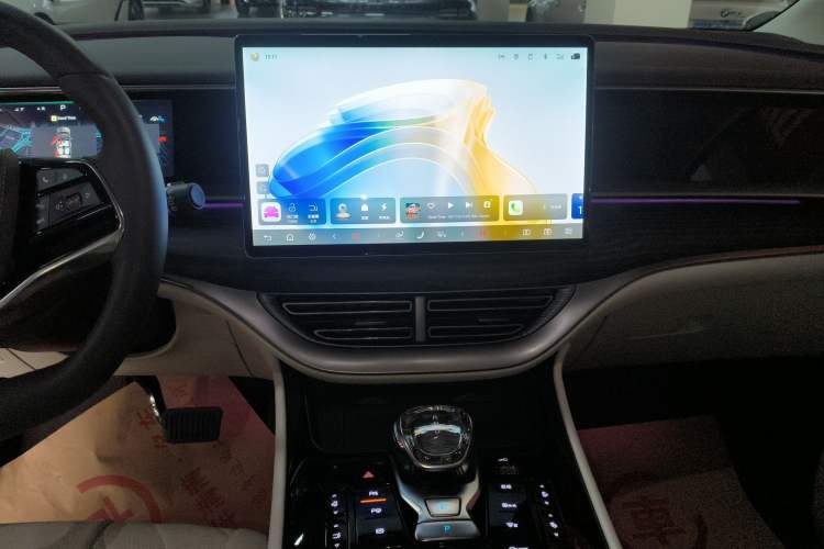 Used Denza D9 2024 EV 600 Four-Wheel-Drive Flagship Model