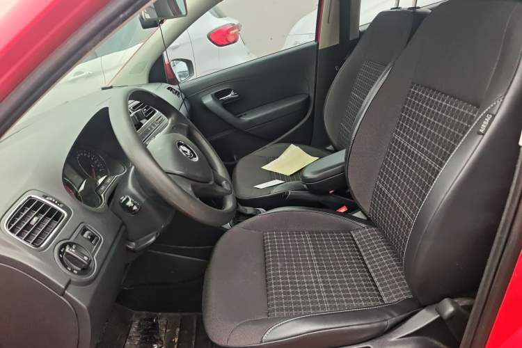 Used Volkswagen Polo 2014 1.6L Automatic Comfort Edition Left Front Seat