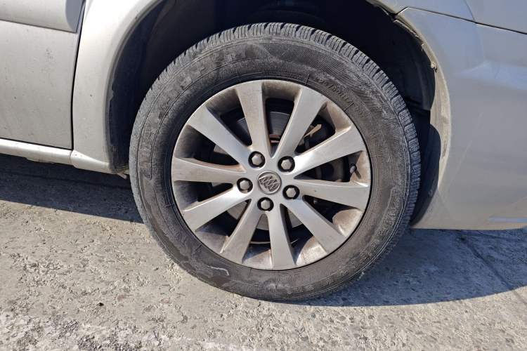 Used Buick GL8 2013 2.4L Classic Edition