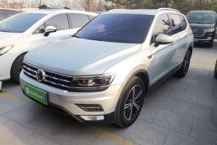 Used Volkswagen Tiguan L 2018 380TSI Automatic All-Wheel Drive Luxury Edition