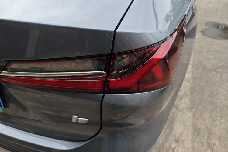 Used Roewe i5 2023 1.5L Manual Comfort Edition
