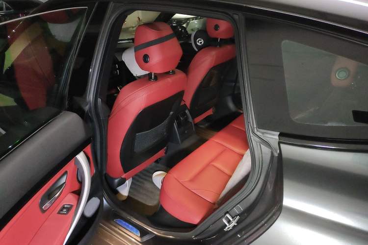 Used BMW 3 Series GT 2017 330i xDrive M Sport
