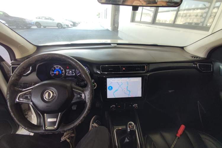 Used Dongfeng Fengon 580 2016 1.5T Manual Luxury Edition