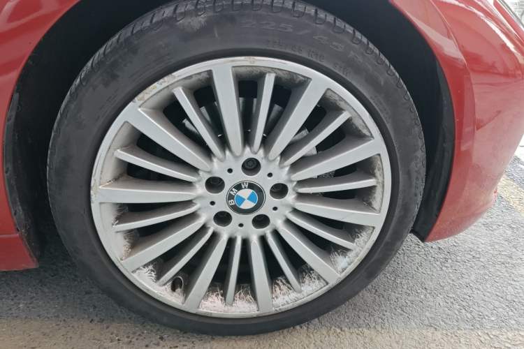 Used BMW 3 Series 2018 320Li Fashion Model Right Front Wheel Hub