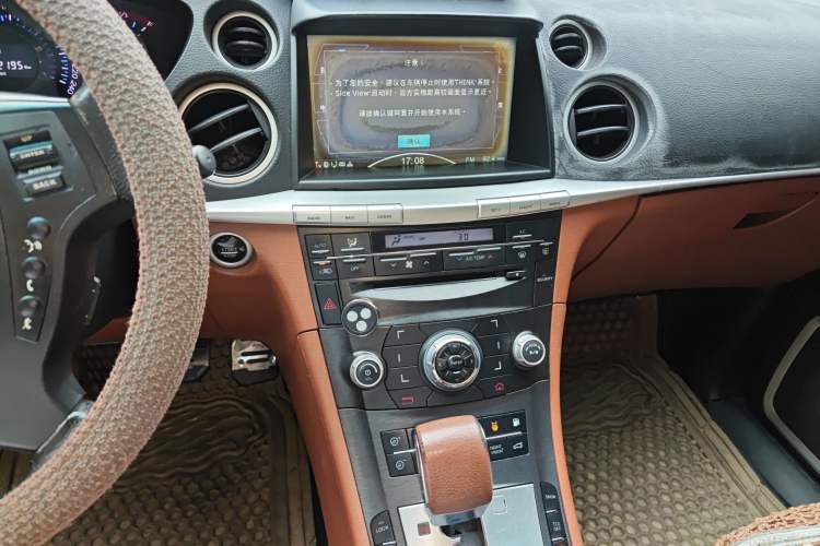 Used Luxgen Great 7 SUV 2011 2.2T Four-Wheel Drive ZhiZun Version