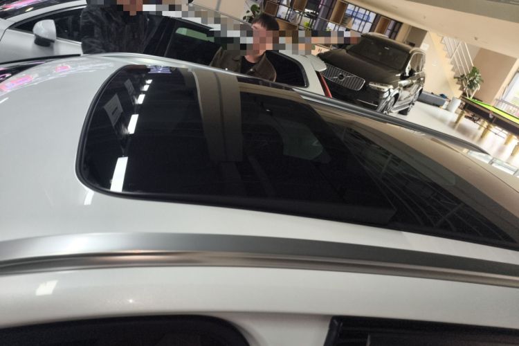 Used Volvo V90 2024 Cross Country B5 AWD Prestige Edition