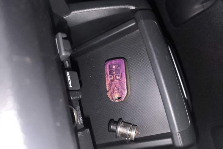 Used Honda Elysion 2016 2.4L Luxury Edition
