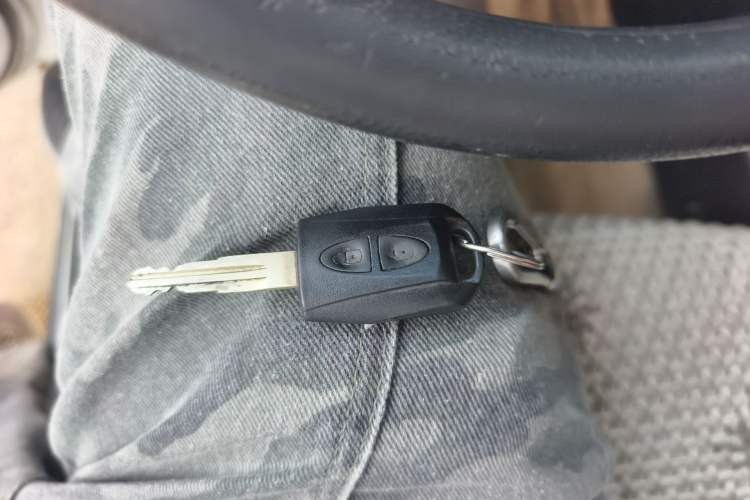 Used CHANGAN KAICHENG Ounuo S 2014 1.5L Elite Model