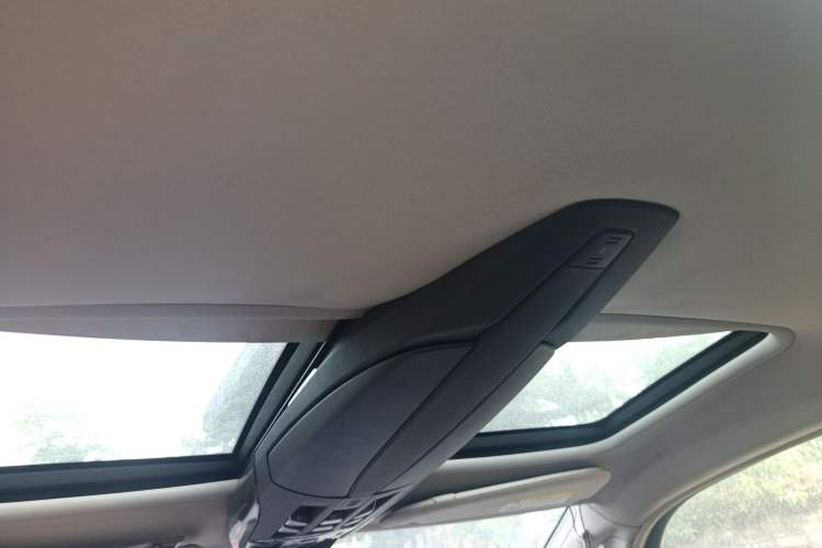 Used DS 5 2013 1.6T Luxury Edition THP200 Headliner