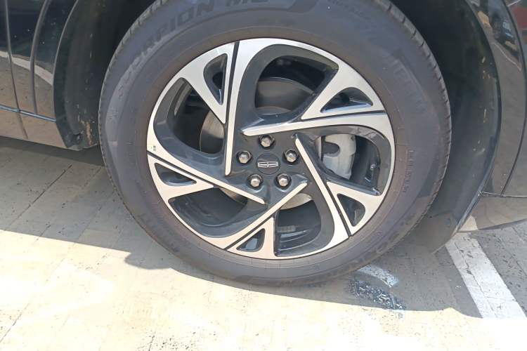 Used Lincoln Nautilus 2025 2.0T All-Wheel-Drive Luxury Hybrid Edition