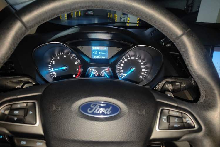 Used Ford Kuga 2017 EcoBoost 180 Two-Wheel-Drive Tiger Leap Model