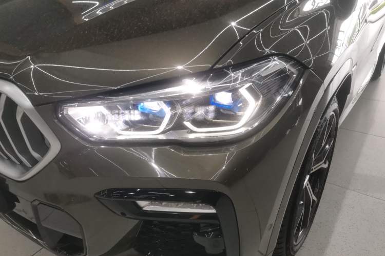 Used BMW X6 2020 xDrive40i Luxury Model with M Sport Package
