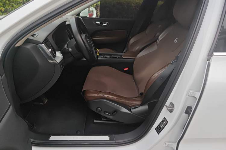 Used Volvo XC60 2020 T5 4x4 Zhiyi Luxury Edition