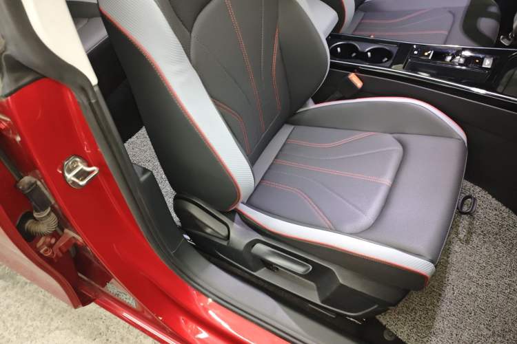 Used Volkswagen Lamando 2024 Lavida L 280TSI DSG Cool & Spicy Edition
