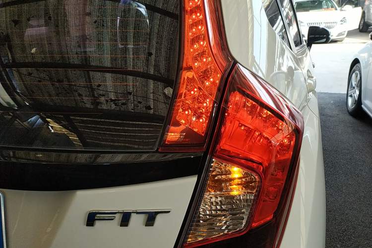 Used Honda Fit 2016 1.5L LX CVT Comfort Model
