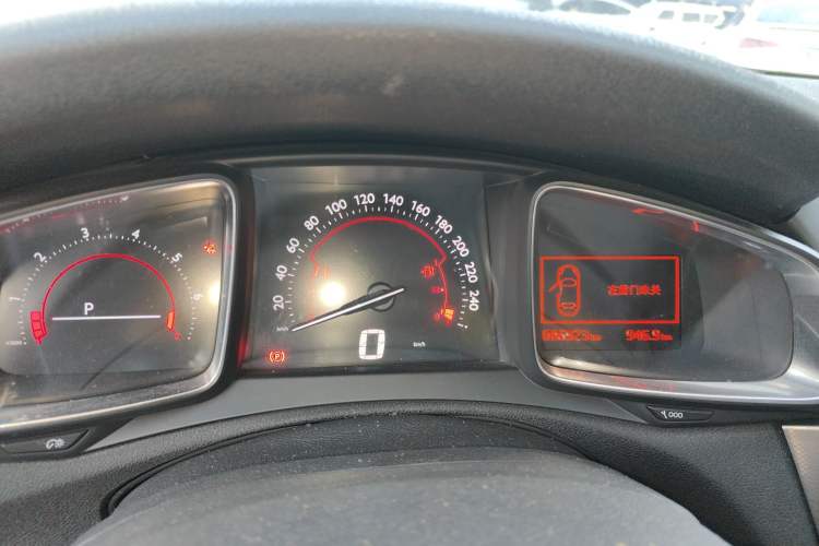 Used DS 5LS 2014 1.6T Elegant Version THP160