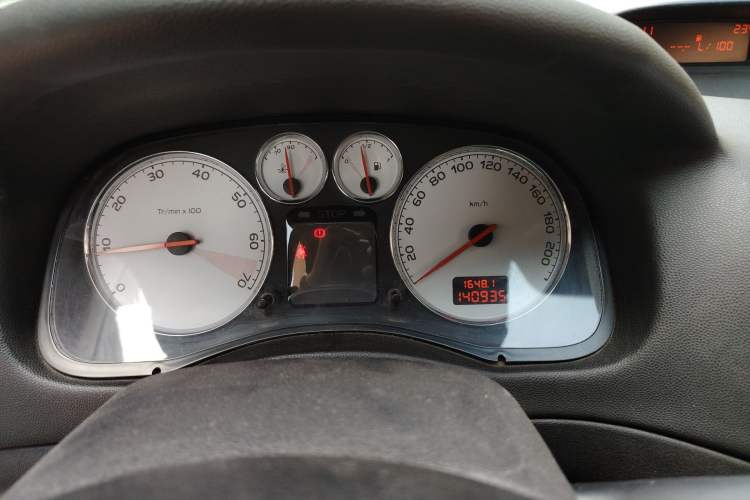 Used Peugeot 307 2013 1.6L Manual CROSS Instrument Cluster