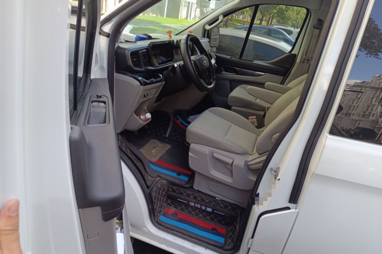 Used Ford Transit 2023 2.0T Diesel Manual Commercial & Travel Version Mid-axle Medium Roof 7/8/9-Seater