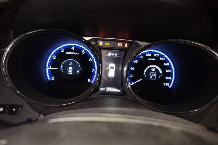 Used Hyundai ix35 2013 2.0L Automatic Two-Wheel Drive Leading GLX China IV Standard Instrument Cluster