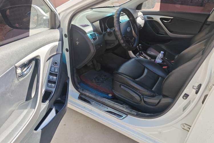 Used Hyundai Elantra (5th Generation / Langdong) 2013 1.6L Automatic Luxury Model Driver Seat