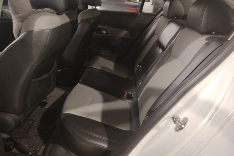 Used Chevrolet Cruze 2014 1.6L SL Millionth Anniversary Edition AT Left Rear Seat