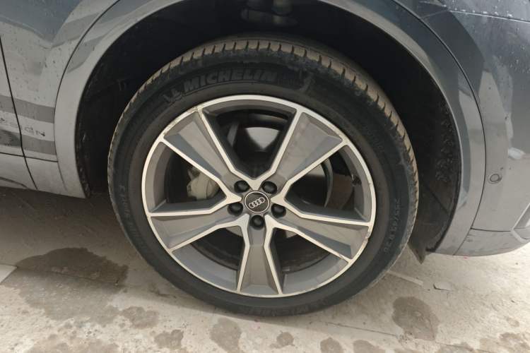 Used Audi Q5L 2021 40 TFSI Enjoy Life Edition Right Front Wheel Hub