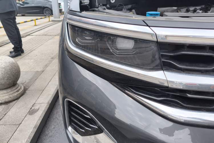 Used Volkswagen Talagon 2021 380TSI Four-Wheel Drive Luxury Premium Edition Pro Right Front Headlight