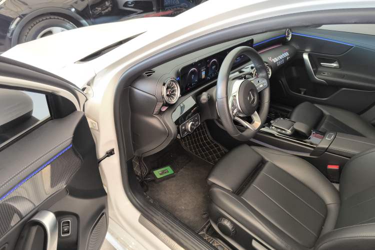 Used Mercedes-Benz A-Class 2022 Restyled A 200 L Sport Sedan Fashion Version Driver Seat