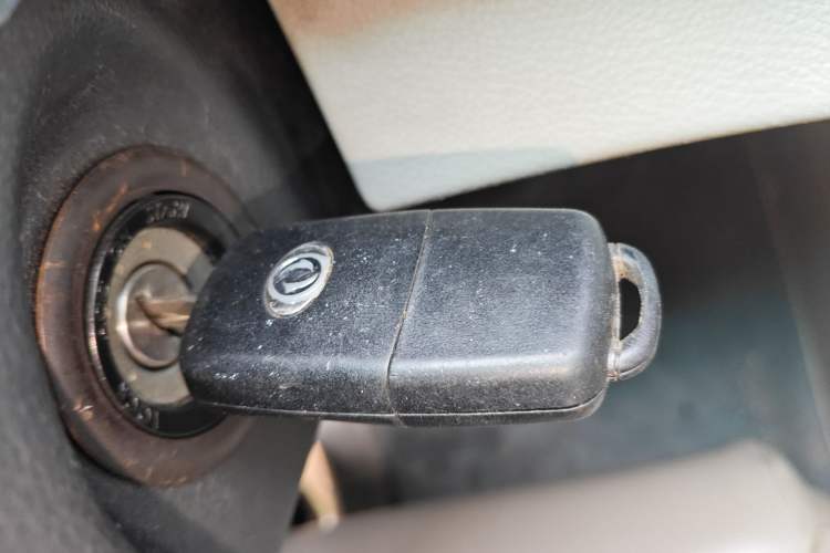 Used FORTHING Lingzhi 2017 M5 1.6L Comfort Model
