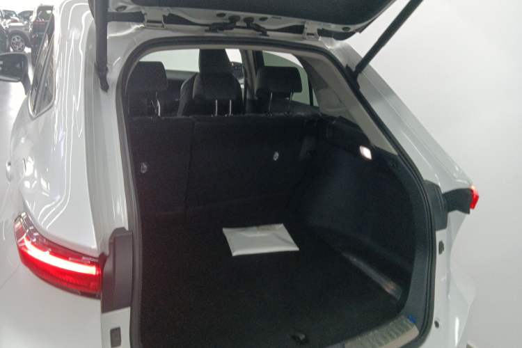 Used Toyota Venza 2023 2.0L CVT Two-Wheel Drive Prestige Version
